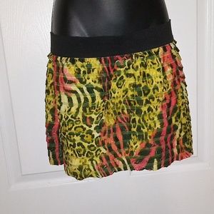 Sexy textured mini skirt animal print